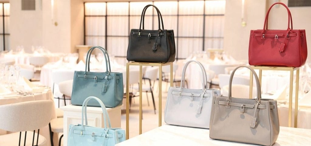 卒業式や入学式におすすめの40代ママ向けブランドバッグのイメージ