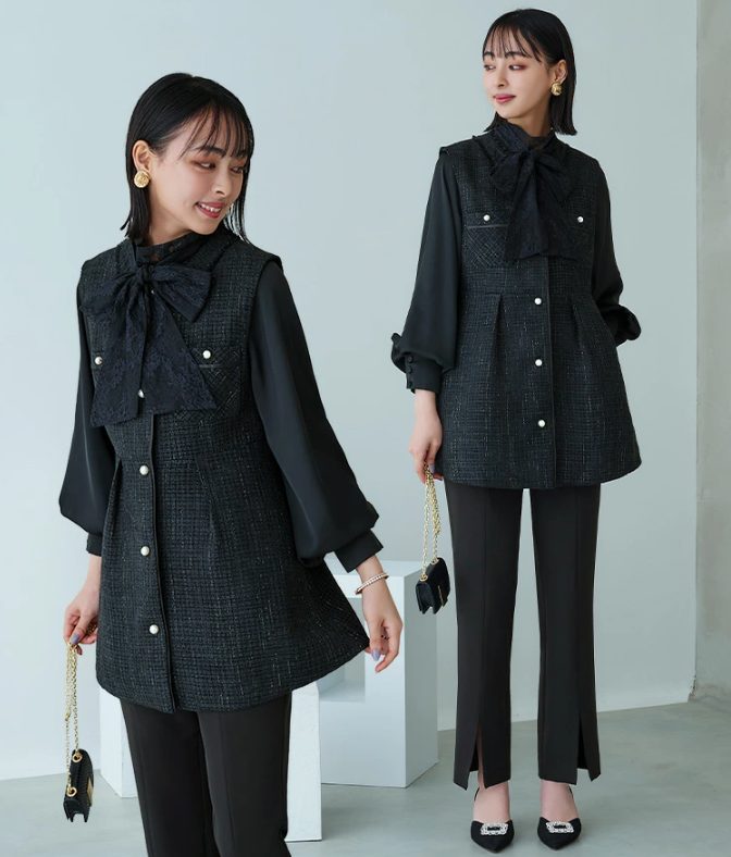 授乳期ママにおすすめのRUIRUE BOUTIQUEジレスーツ。黒のツイード素材でお宮参りやセレモニーにぴったり。