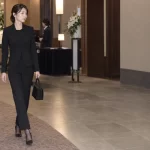 喪服パンツスーツ、周りは気にしてる？きちんと見える10選